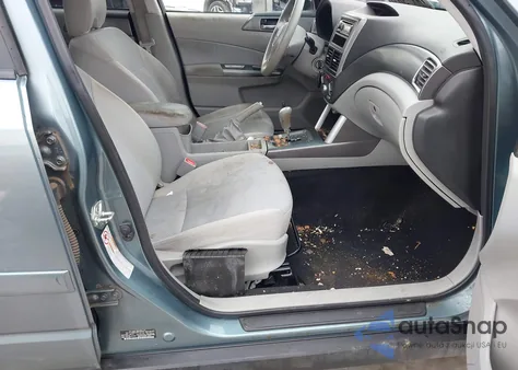 2011 Subaru Forester 2.5X Premium из США, поврежденный, VIN JF2SHBDCXBH740355